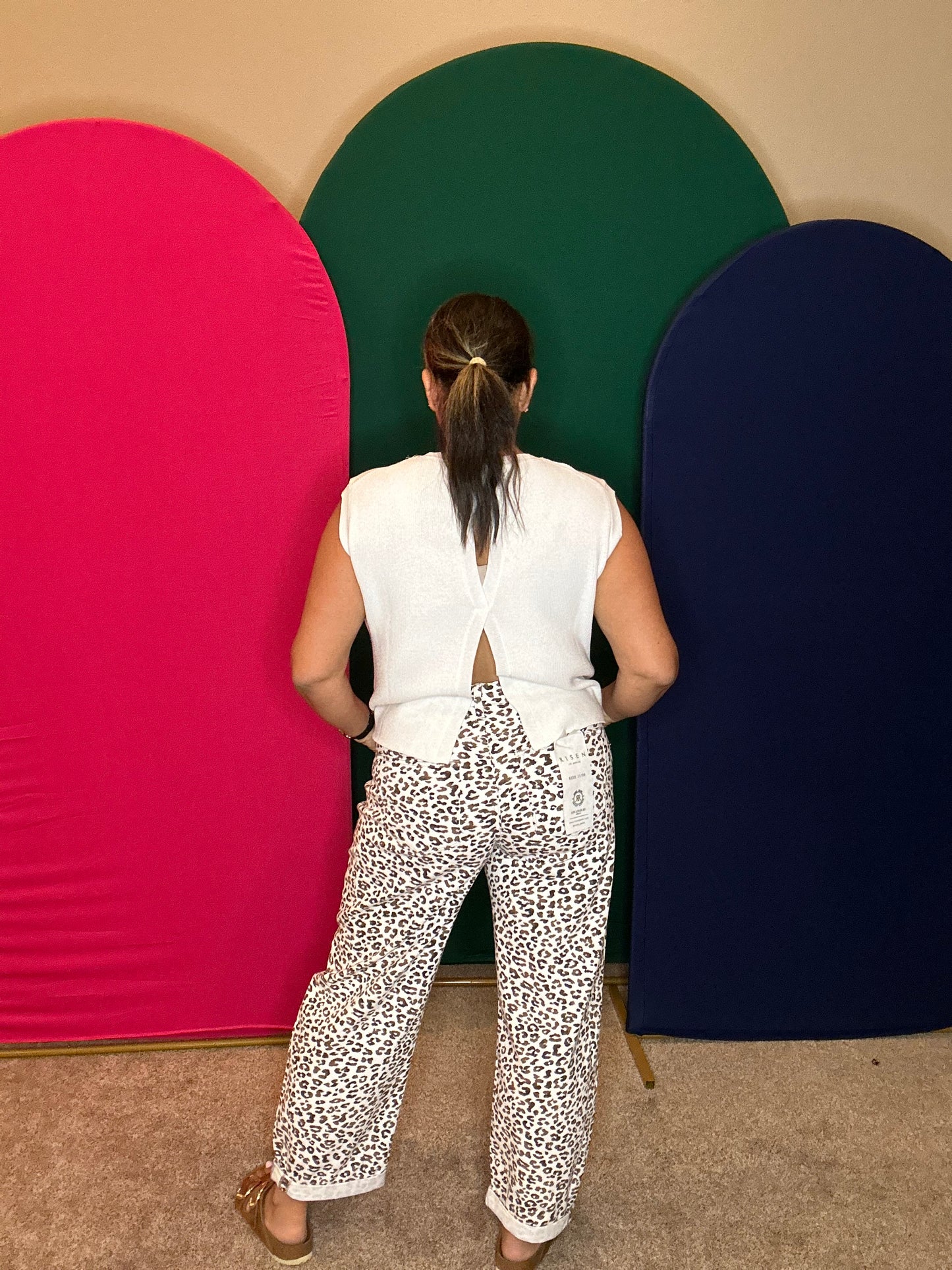 Michelle on the Prowl Barrel Jeans