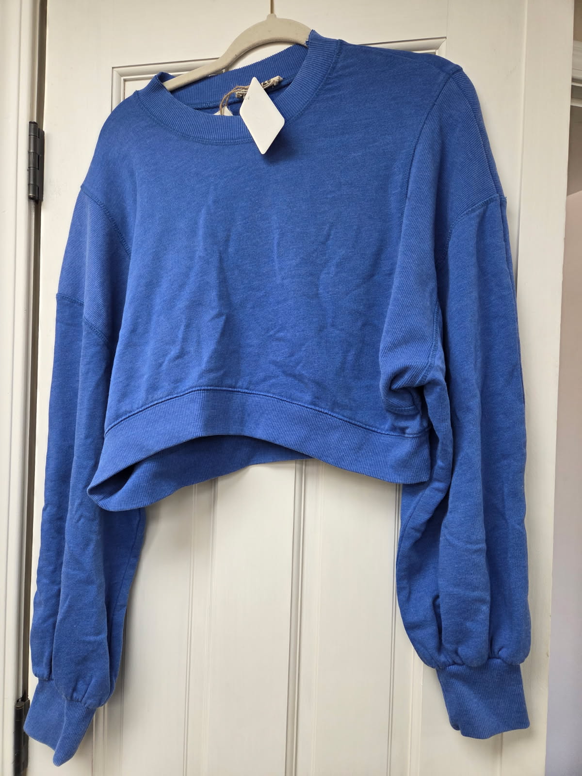 LB Knit Semi-Cropped Sweatshirt