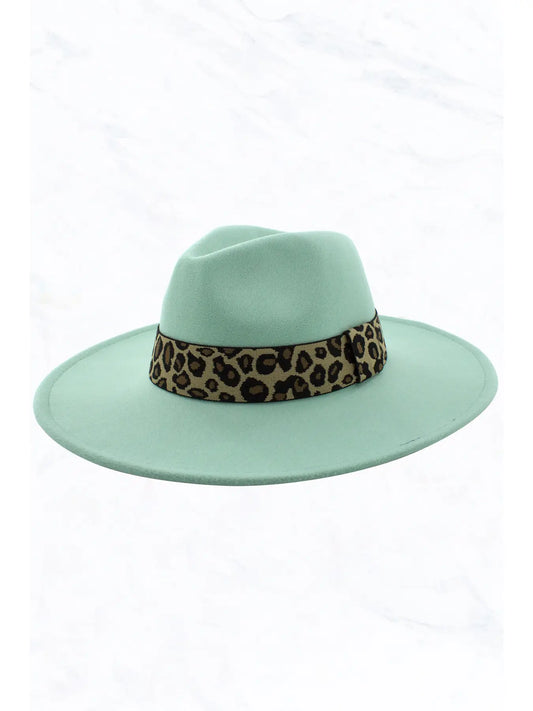 Big Brim Peach Heart Top Jazz Hat Wide Leopard Belt