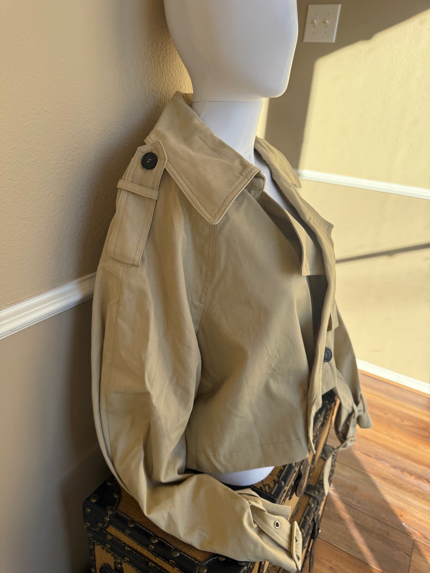 Illa Illa Crop Beige Jacket