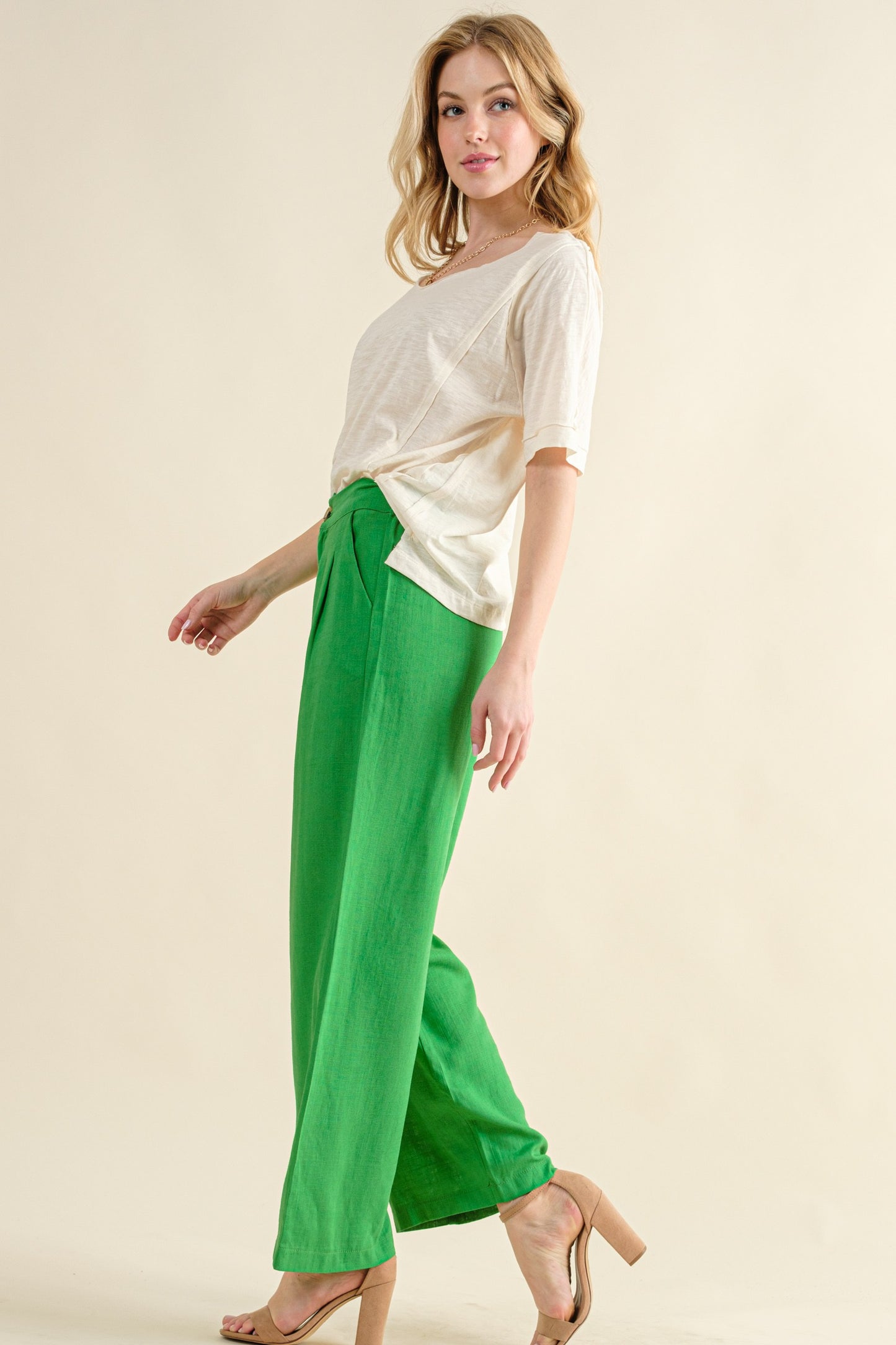 Pleated Detail Linen Pants