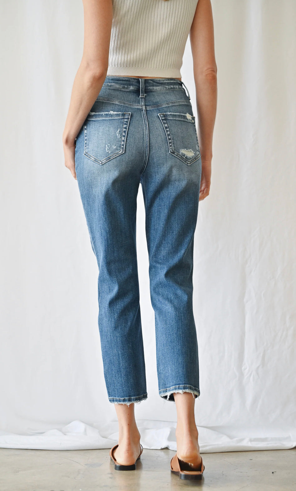 STRETCH SUPER HIGH RISE MOM JEAN