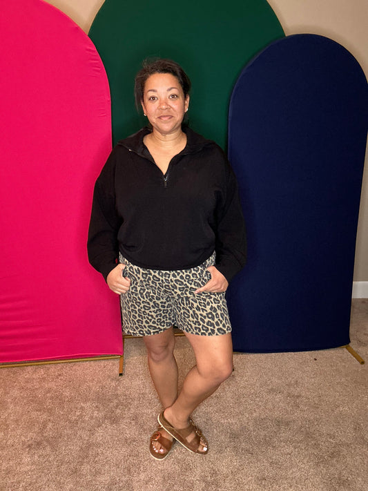 Linda Loves Leopard Shorts