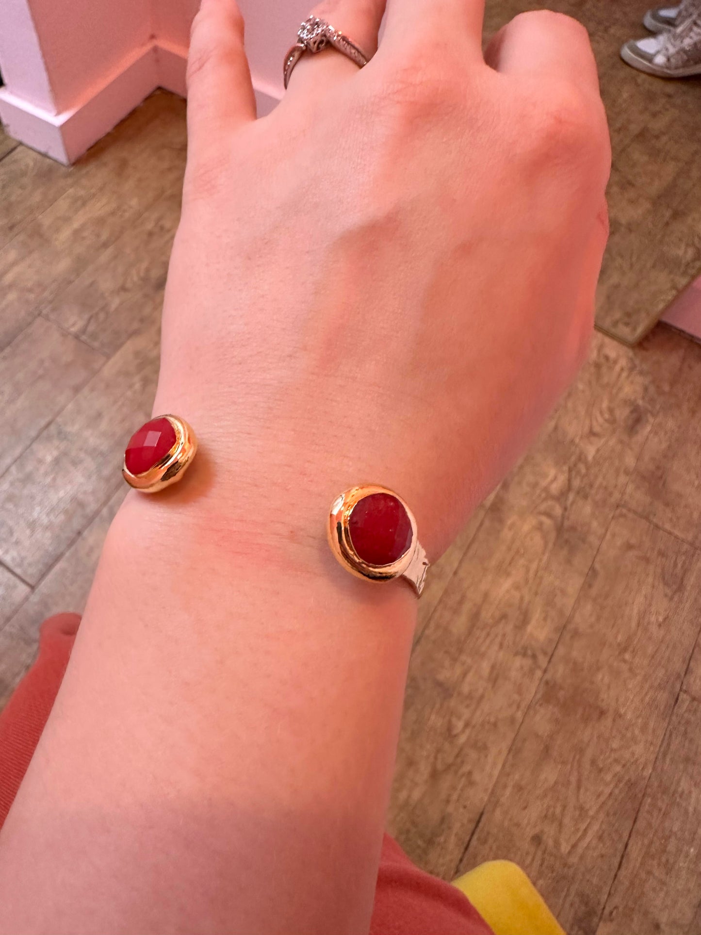 EE Red Misty Cuff